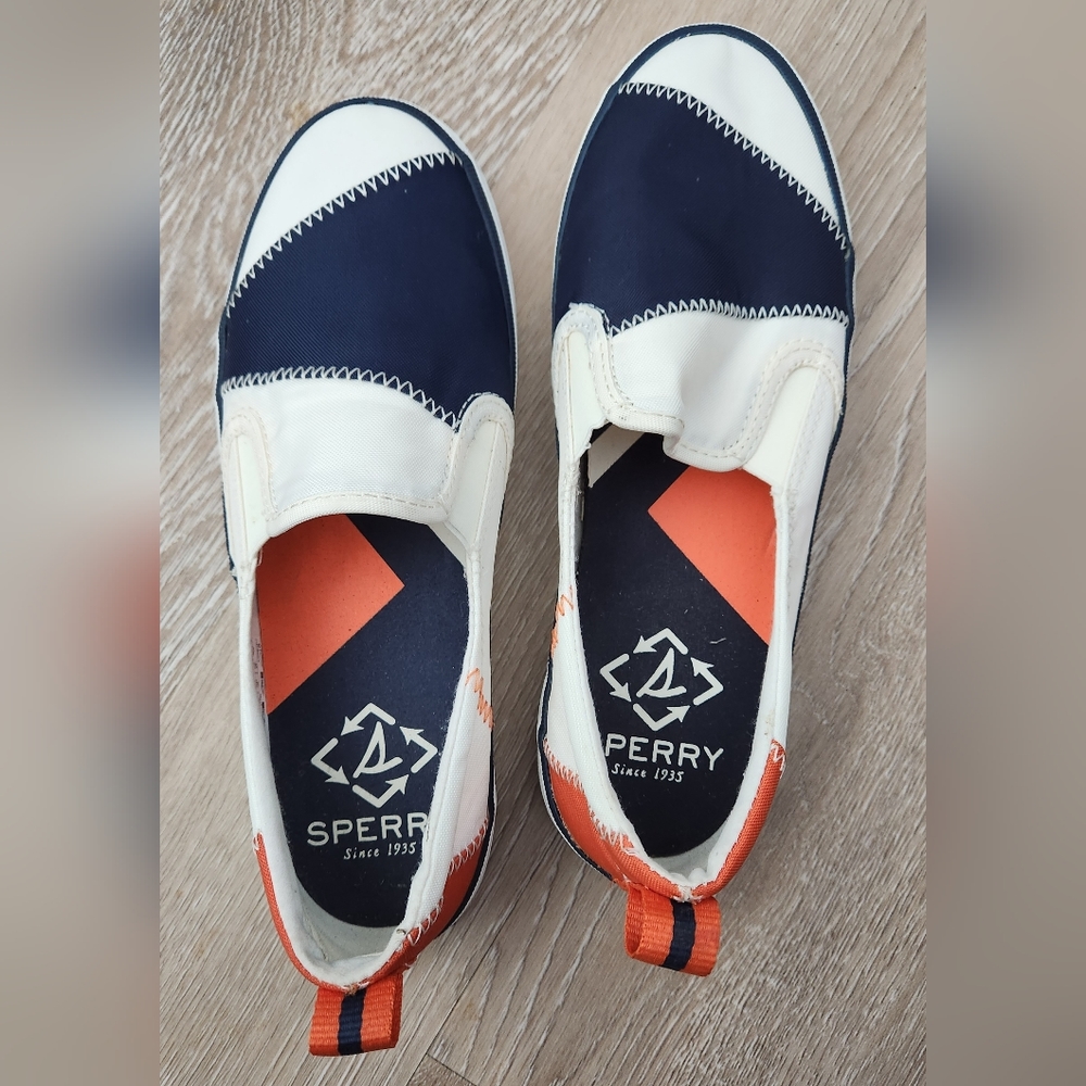 Sperry slip on women's shoes size 6